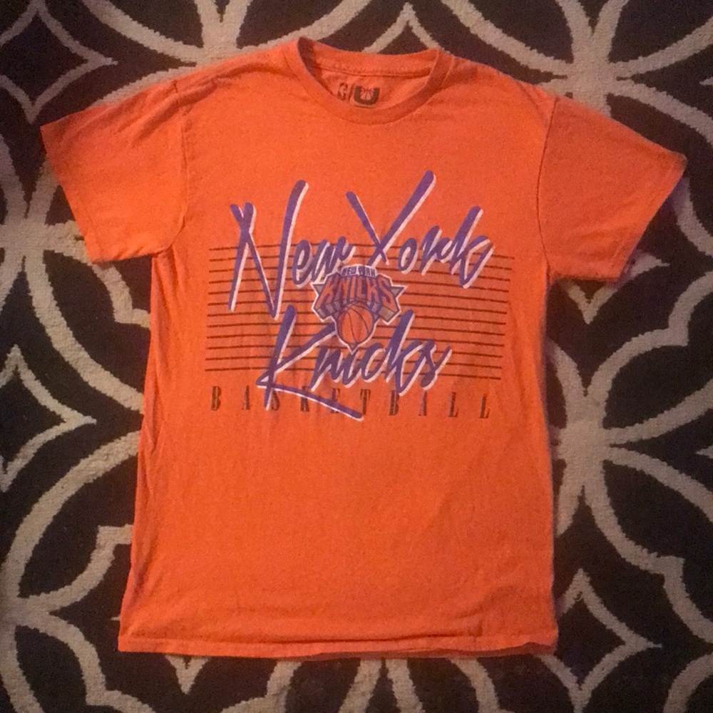 Unique New York Knicks licensed NBA Tee small